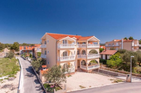  Apartments Bačić  Водице